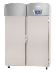 Solid Door Upright Refrigerator 